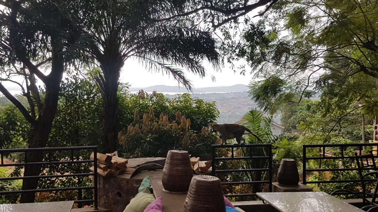 Kampala Forest Resort - Kfr Lodge Exterior foto